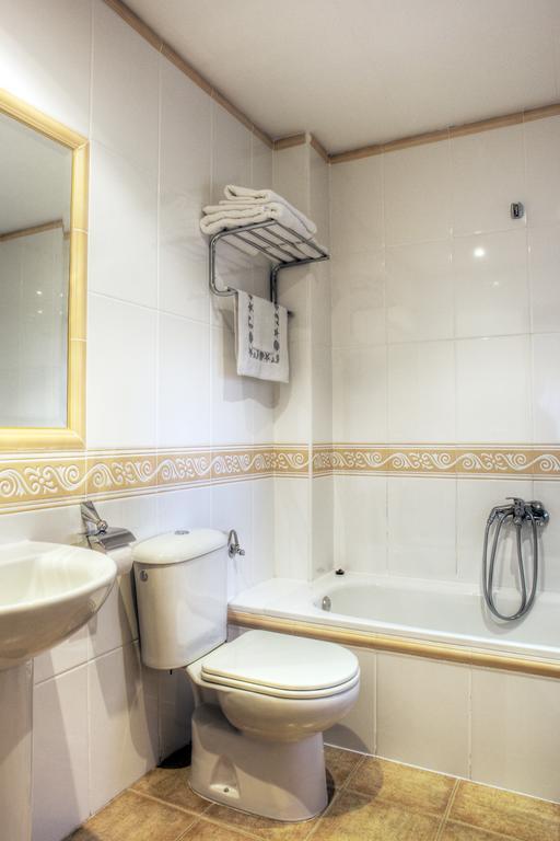 Hotel Brios Lugo Ngoại thất bức ảnh