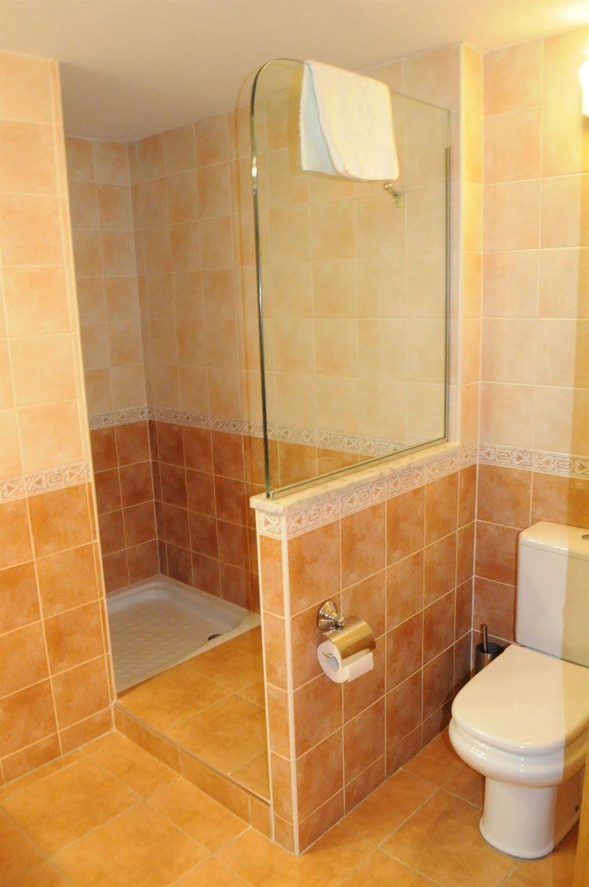 Hotel Brios Lugo Ngoại thất bức ảnh